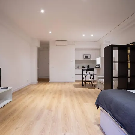 Ferienhaus Bcn - Loft Parc Guell Barcelona